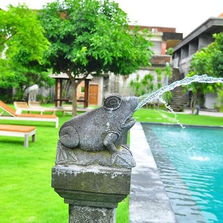 Si Doi Hotel Legian Кута Екстер'єр фото