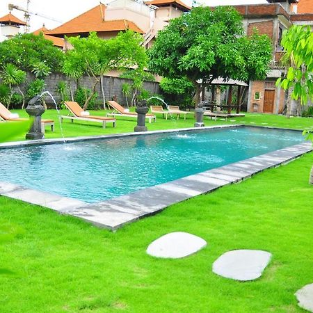 Si Doi Hotel Legian Кута Екстер'єр фото