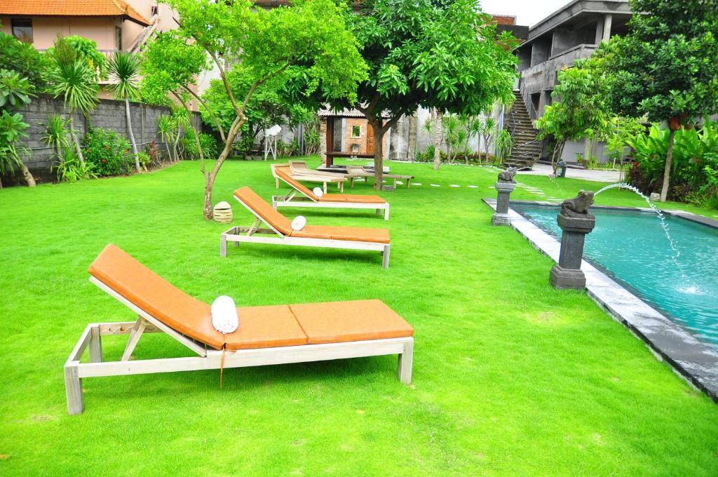 Si Doi Hotel Legian Кута Екстер'єр фото
